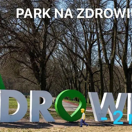 Scandinavian Zoo Atlas Arena Retkinia District Parking 公寓 罗兹